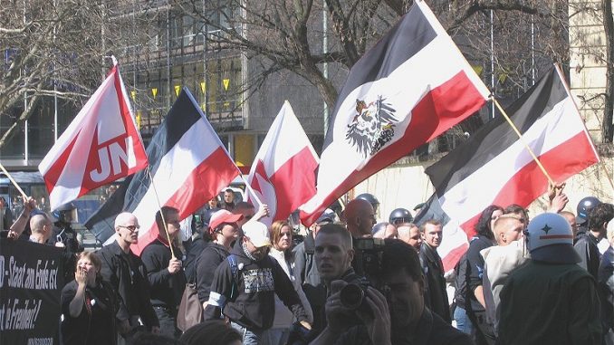 Neonazi_2.4.2005_München Neonazi-Demonstration 2005 in München